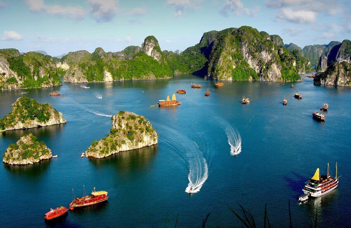 Vietnam Signature Journey North to South – 10 Days Premium Private Tour Led by Women