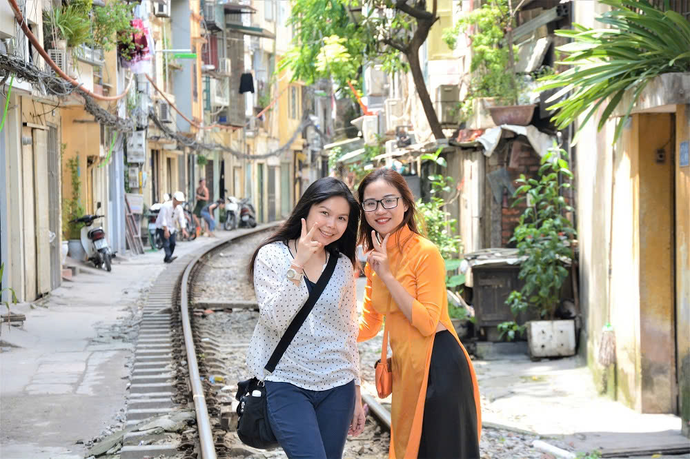 Vietnam Family Holiday – 13 Days Premium Private Tour Led by Women Vietnam Family Holiday – 13 Days Premium Private Tour Led by Women
