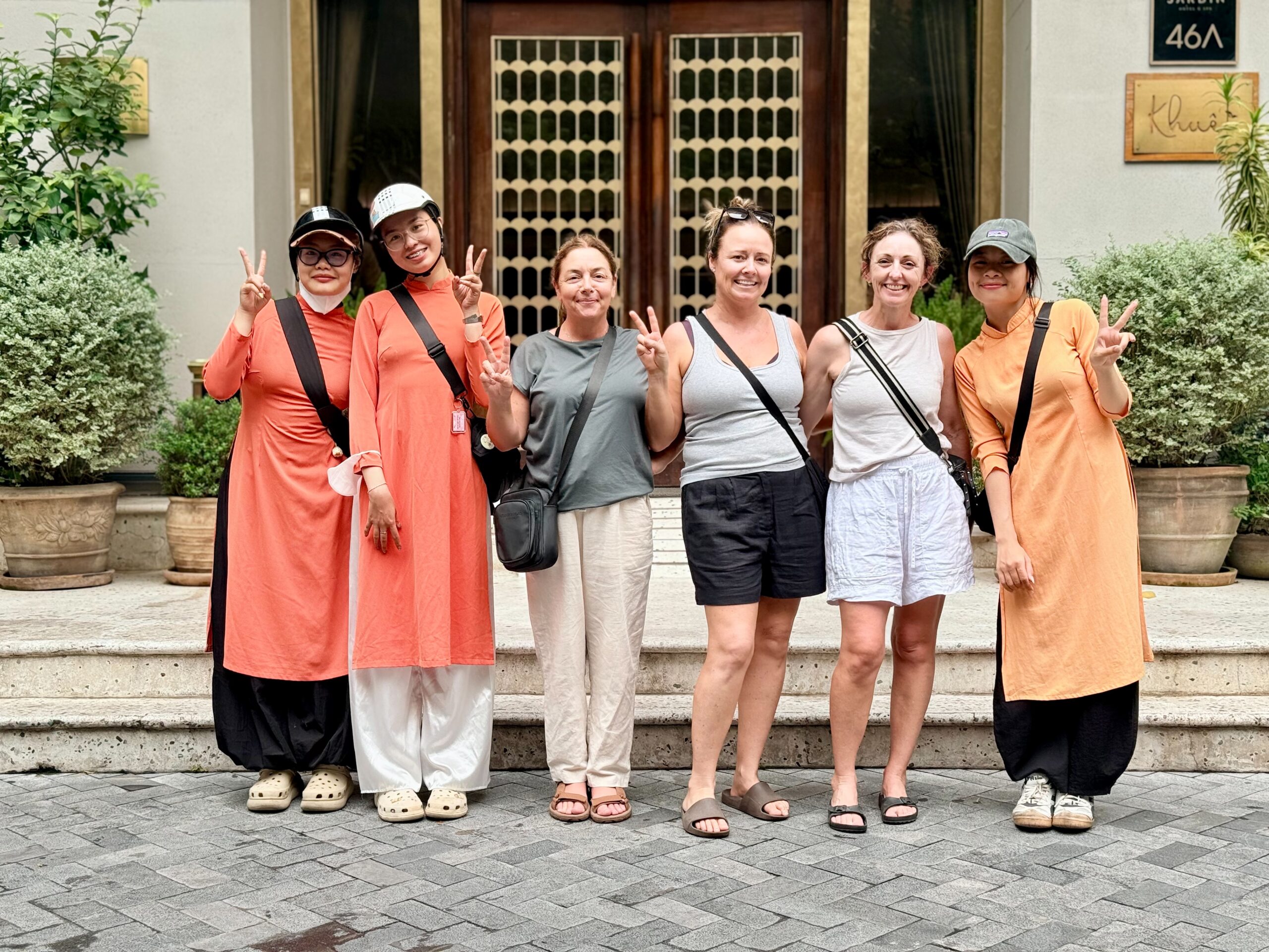 Classic Vietnam - 15 Days Premium Private Tours Led by Women Classic Vietnam - 15 Days Premium Private Tours Led by Women