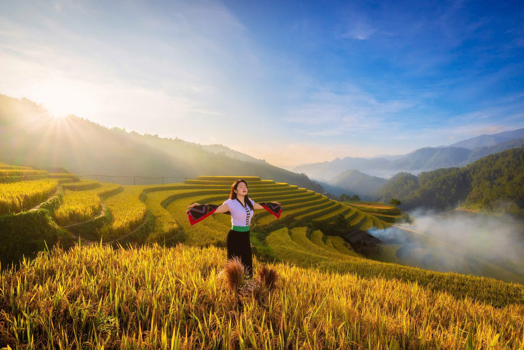 Ha Giang Jeep Adventure 4 Days – Premium Private Jeep Tours Led by Women Ha Giang Jeep Adventure 4 Days – Premium Private Jeep Tours Led by Women
